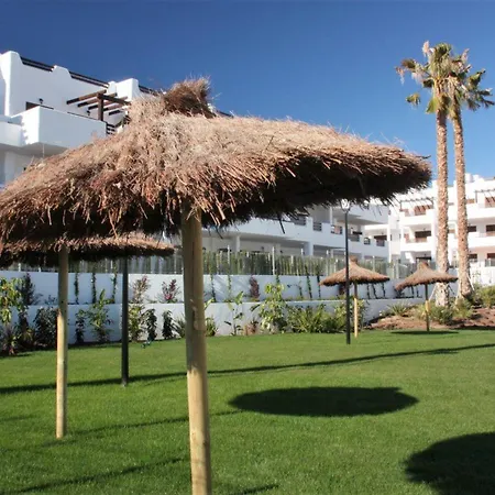 Acogedor Con Piscina Comunitaria Cerca De La Playa - Es-376-22